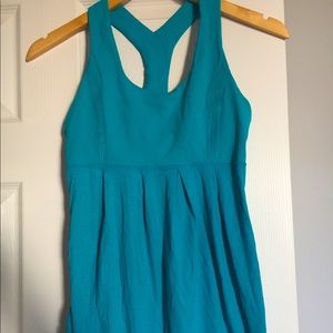Lululemon size 4